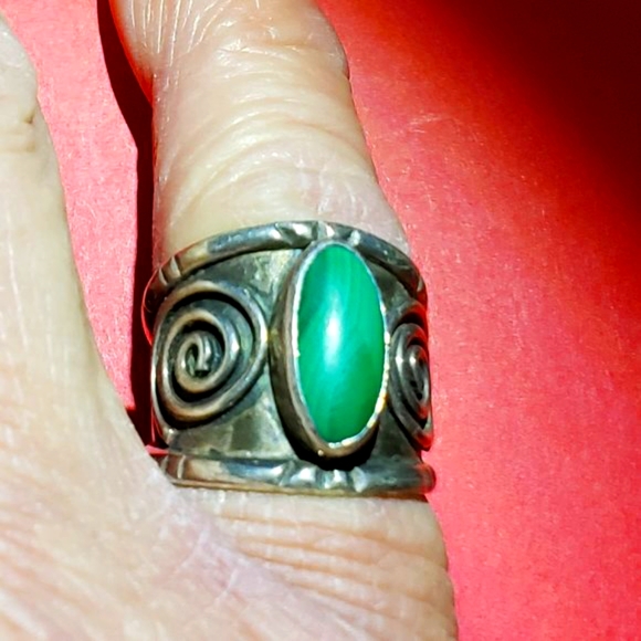Vintage Art Deco Malachite Ring - Picture 1 of 4